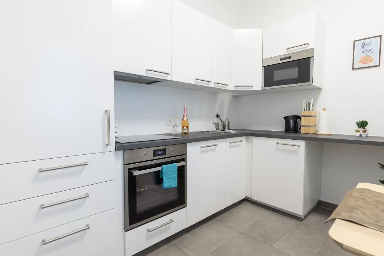 Yeshello Vienna Central Station Apartment Österreich