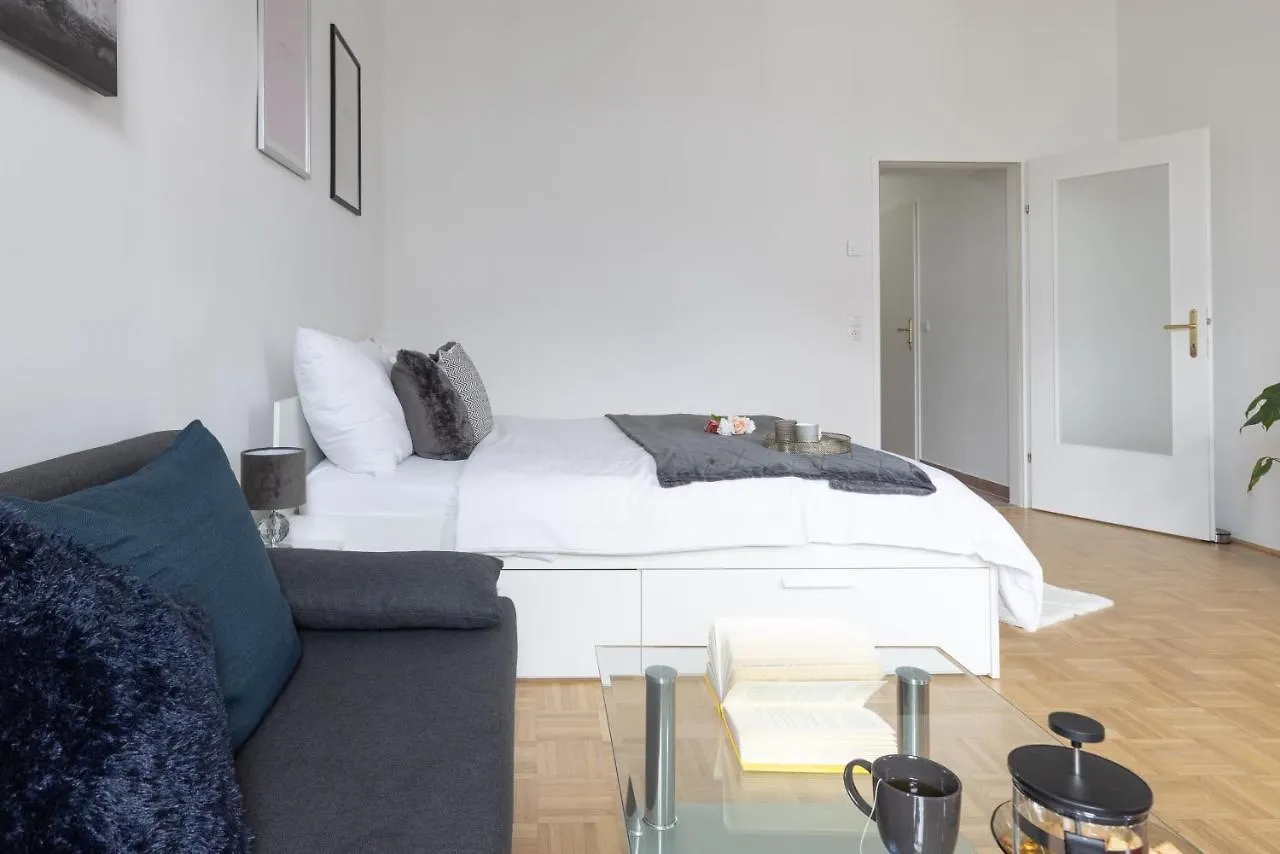 Yeshello Vienna Central Station Apartment 0*,  Austria
