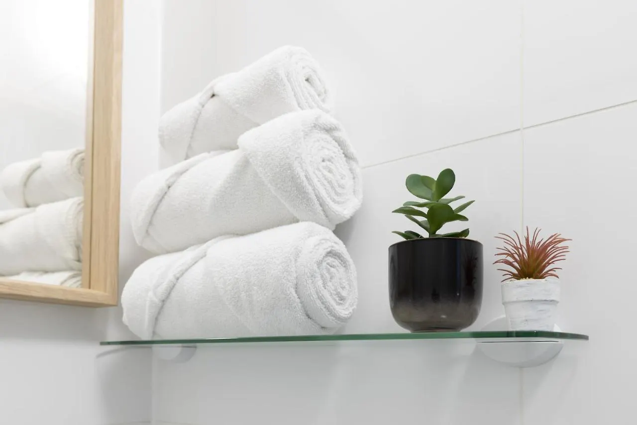 Yeshello Vienna Central Station Apartment